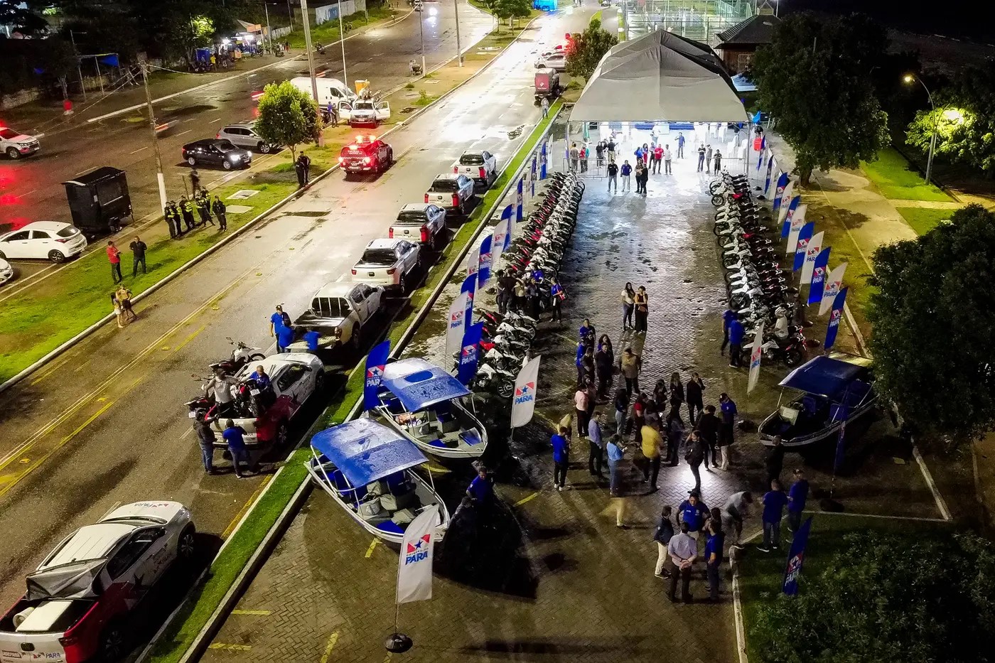 Motos e lanchas entregues pelo governo à Adepará