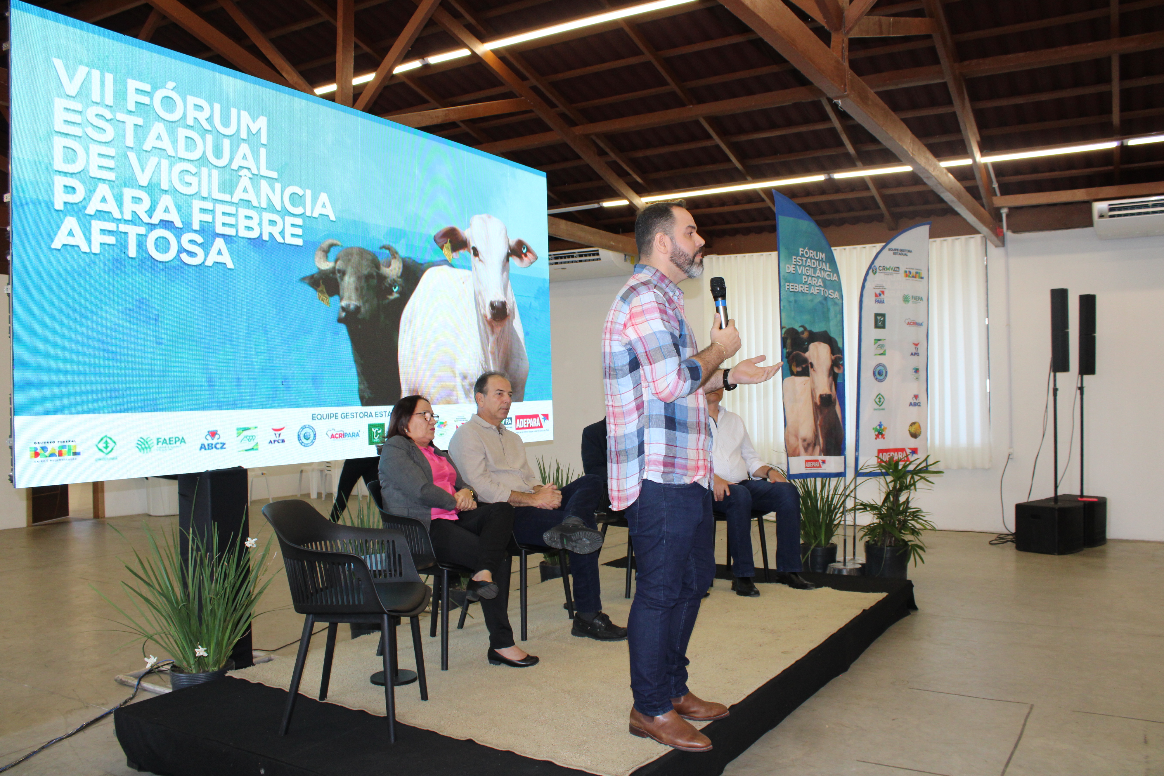 Jamir Macedo na abertura do VII Fórum