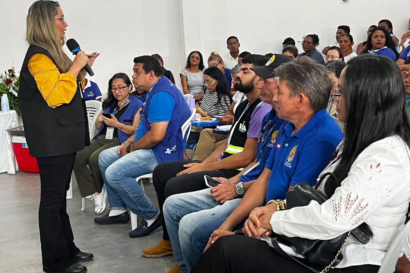 Fiscal Karen Neves e Equipe da Adepará que atua na região 