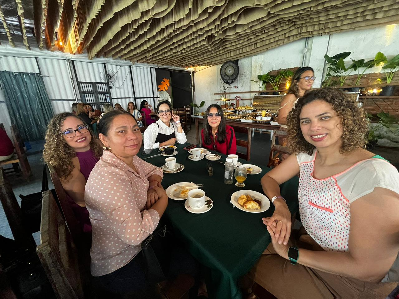 ​​​​Servidoras da Adepará celebram o dia das mães com um café da manhã especial