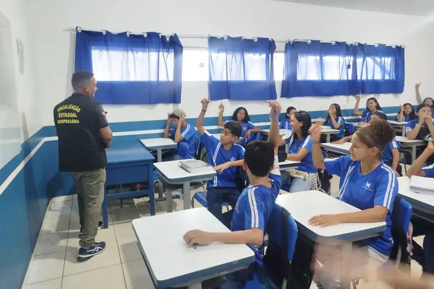 Escolas da Regional de Abaetetuba recebram as ações da Adepará