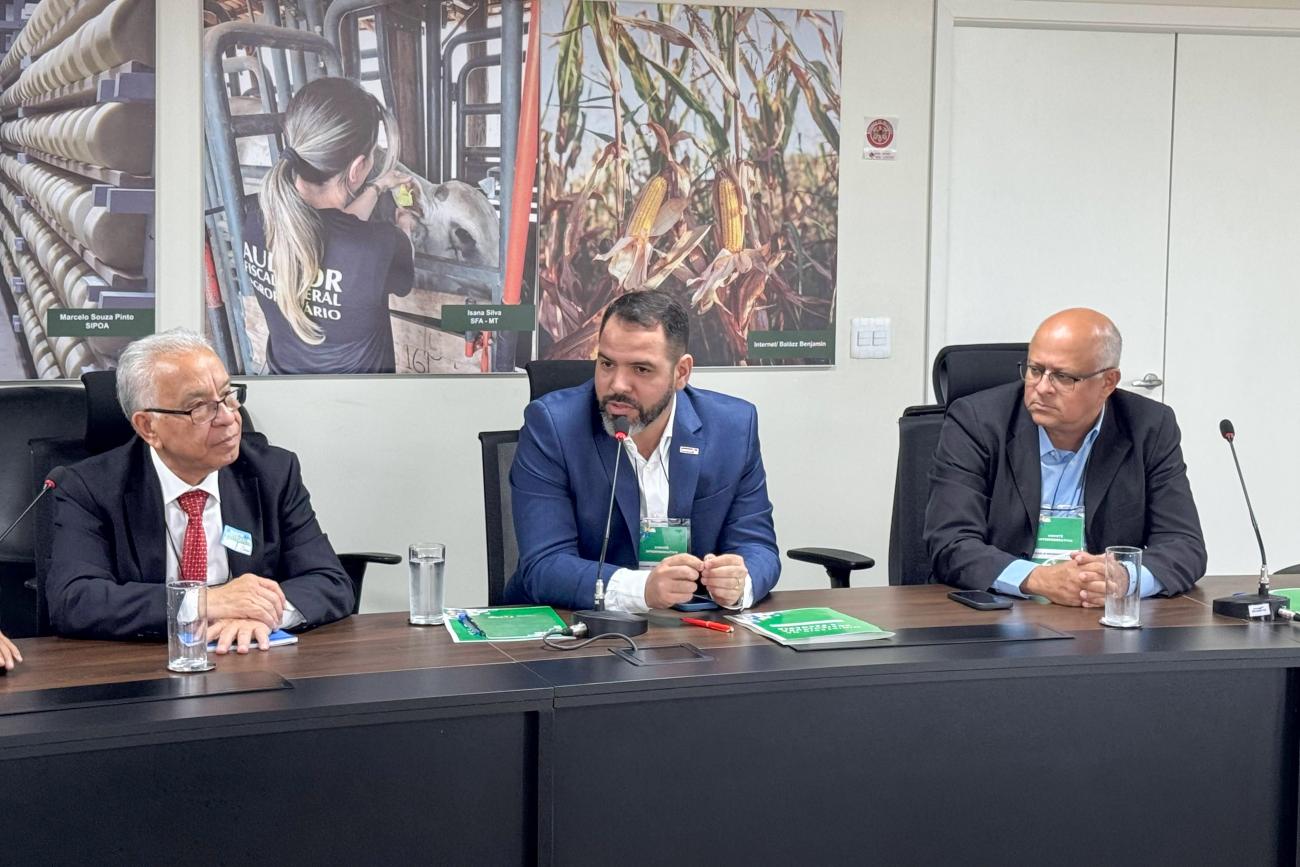 Diretor-geral Jamir Macedo